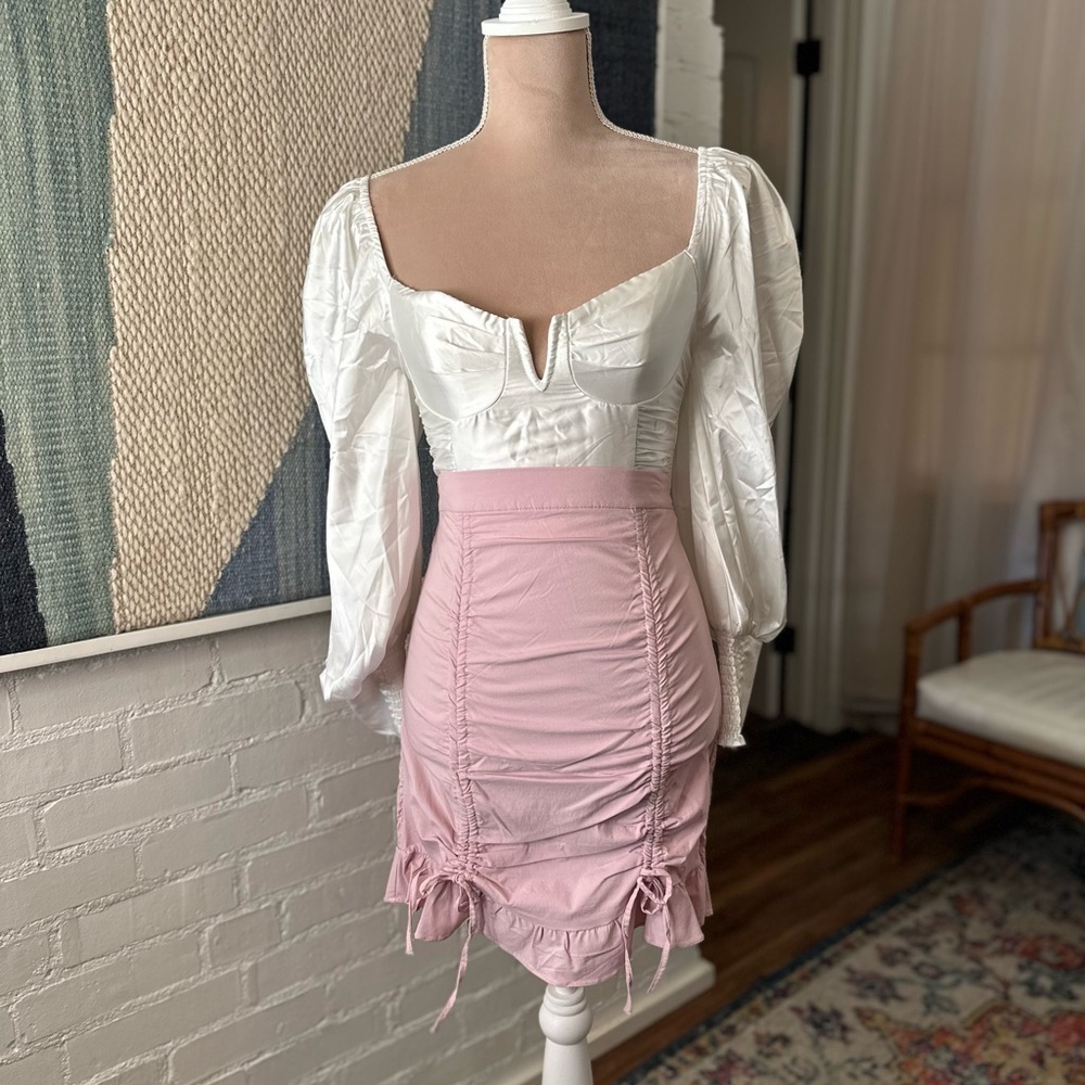 Story On Pink Ruched Panel Ruffle BodyCon Skirt - Picture 2 of 9